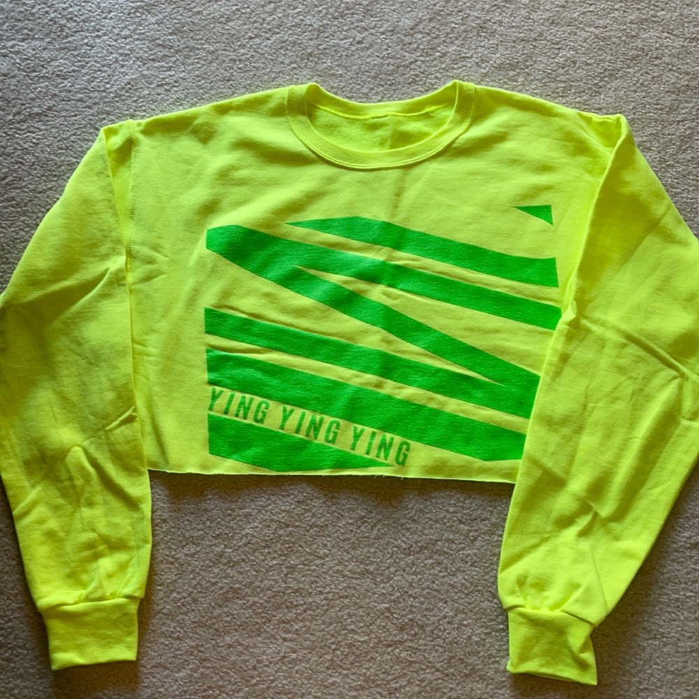 Cropped Streetwear Sweatshirt Size L